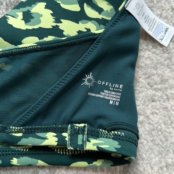 Aerie Offline Green Leopard Sports Bra - Picture 5 of 5